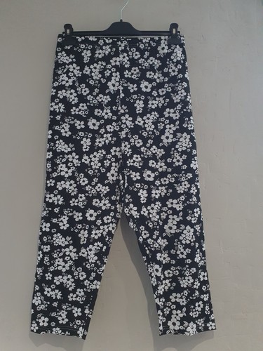 New yours black cropped - new,
