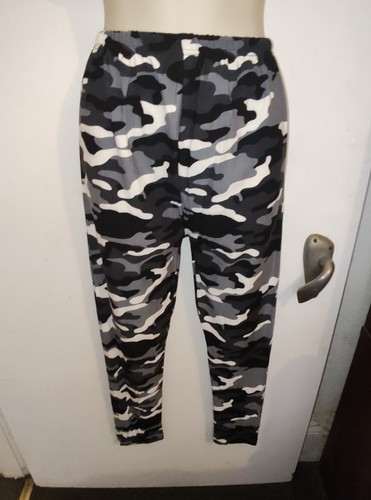 Grey black camouflage print - grey,